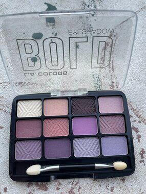 NWT L.A. Colors 12 Color BOLD Eyeshadow Palette - CHIC C68679 Purple Metallic